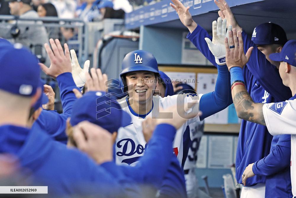 Baseball: Braves vs. Dodgers