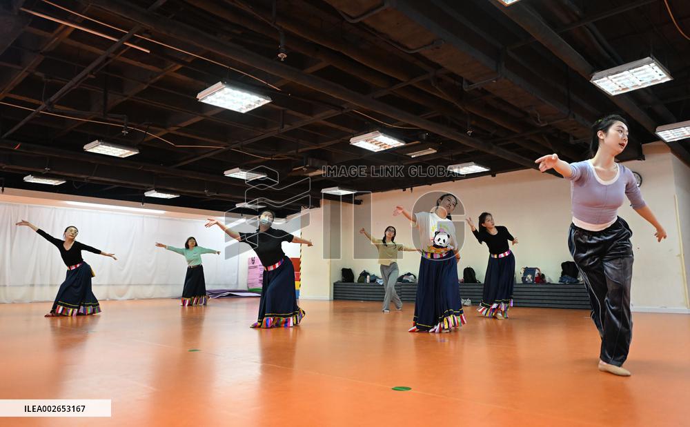 (ChineseToday)New lifestyle gains popularity among young Chinese