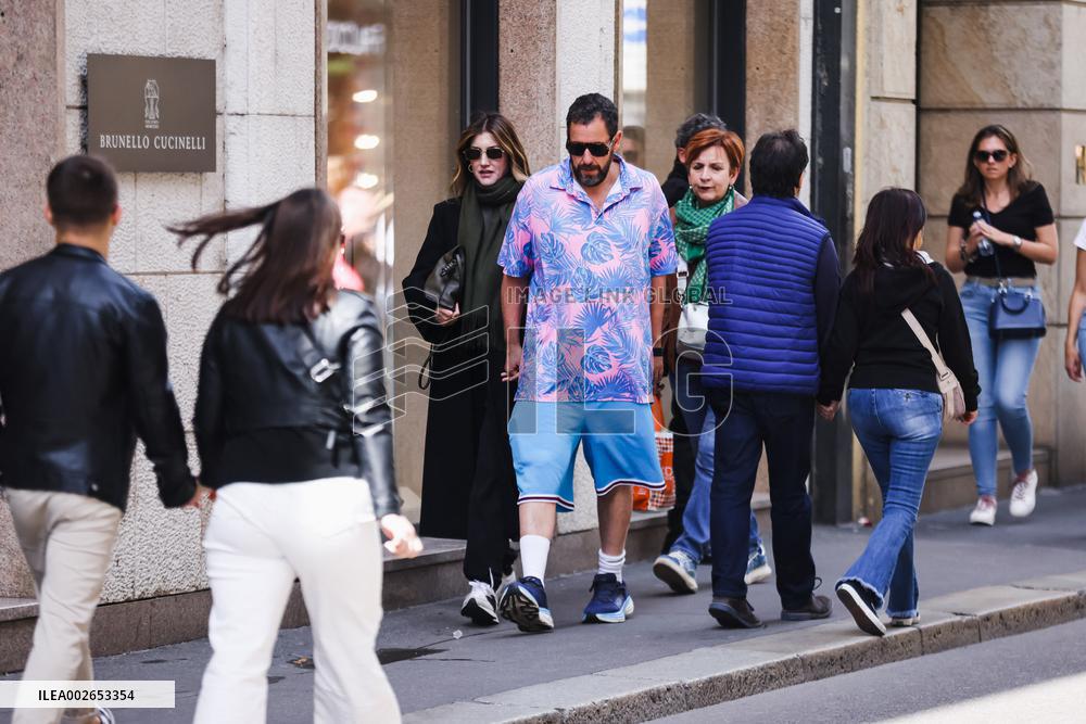 Adam And Jackie Sandler Shopping - Milan