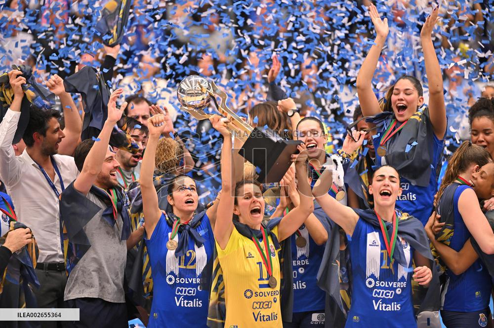 Voleibol Feminino : FC Porto vs Colégio Efanor