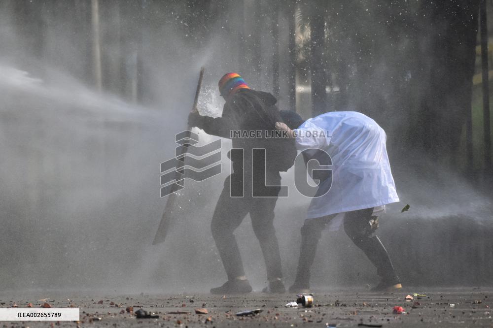 Colombia's National University Clashes