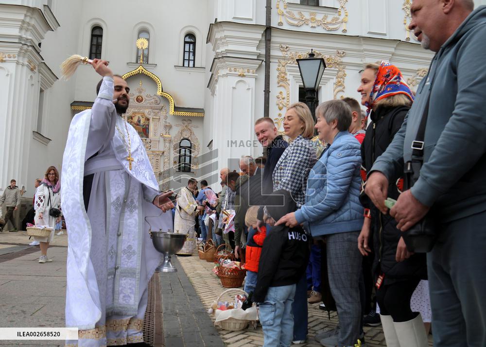 Orthodox Easter at Kyiv-Pechersk Lavra