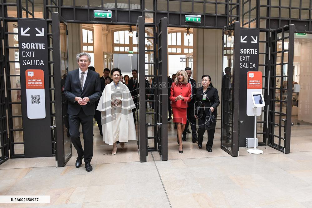 First Ladies Visit The Musee d'Orsay - Paris