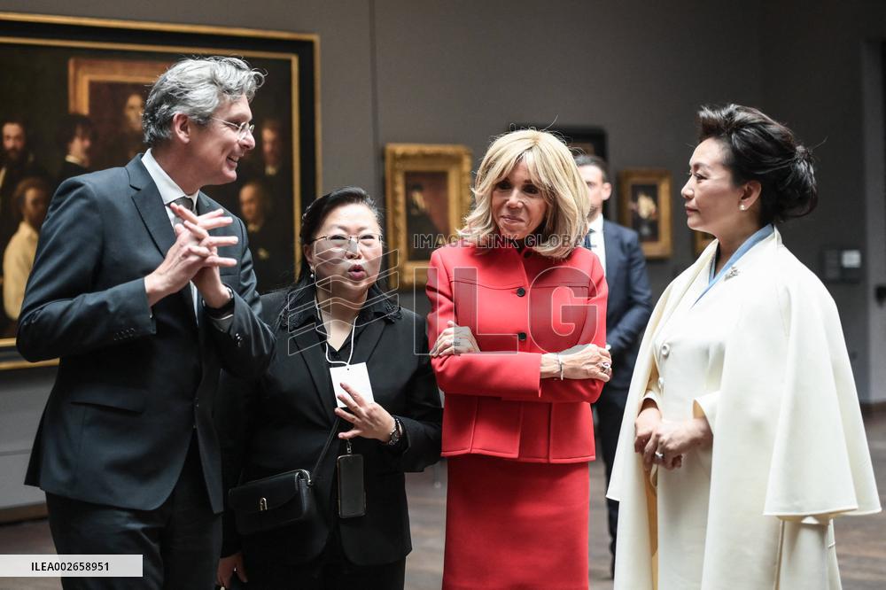 First Ladies Visit The Musee d'Orsay - Paris