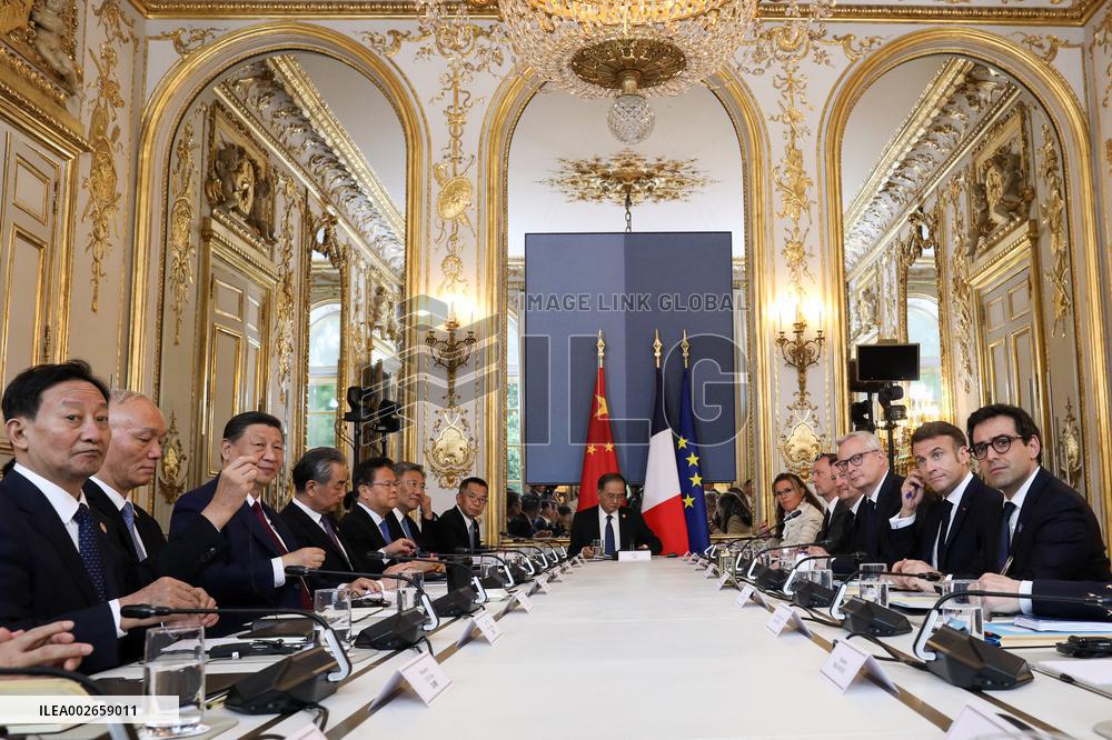 Emmanuel Macron and Xi Jinping Working Session At Elysee Palace - Paris