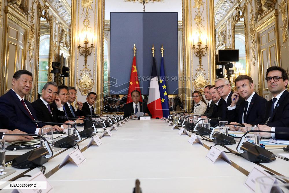 Emmanuel Macron and Xi Jinping Working Session At Elysee Palace - Paris