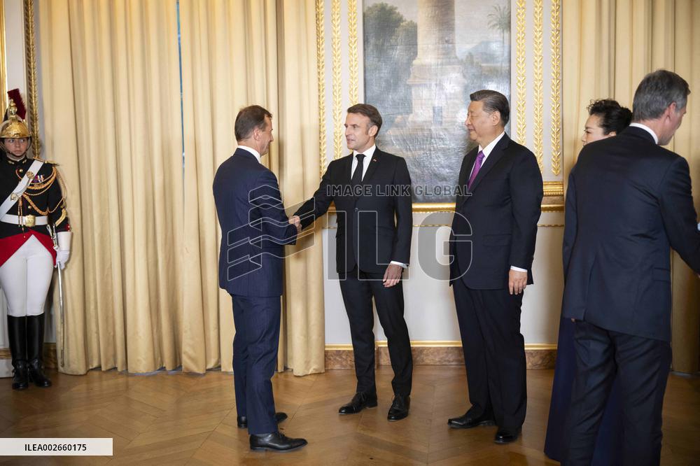 France's President Emmanuel Macron, Chinese President Xi Jinping during presentations ahead of an official state dinner