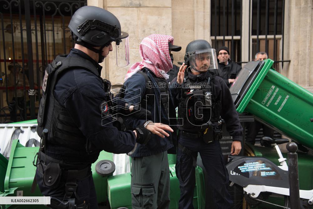 Police Intervention At SciencesPo - Paris