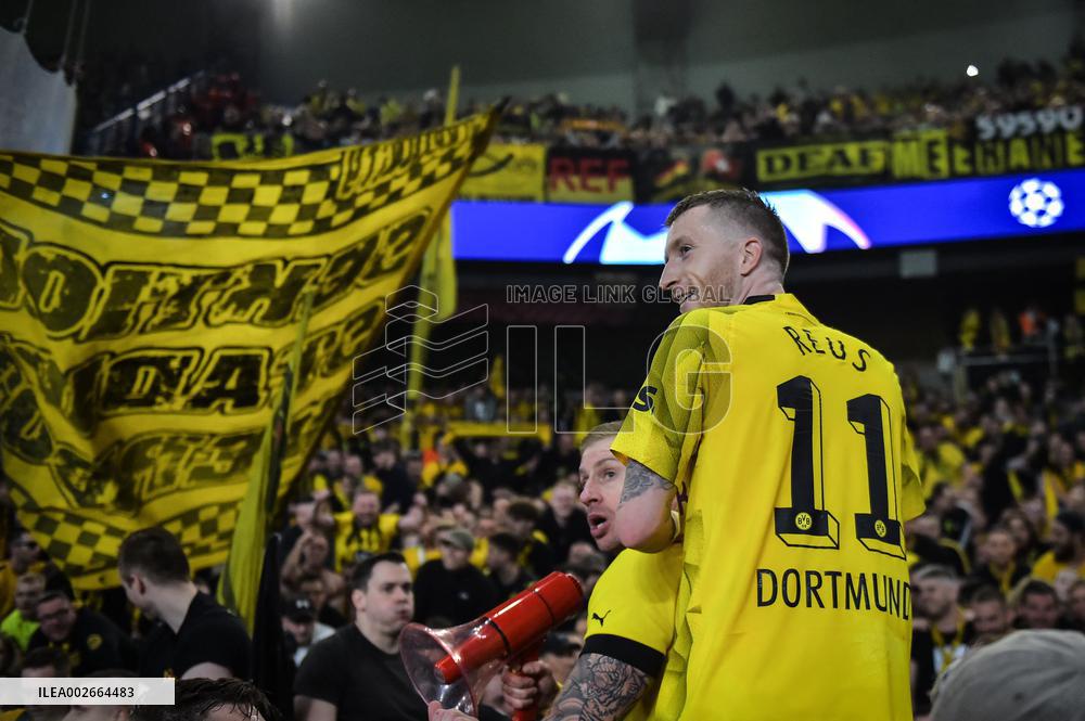 Champions League Borussia Dortmund celebrates its win over PSG FA