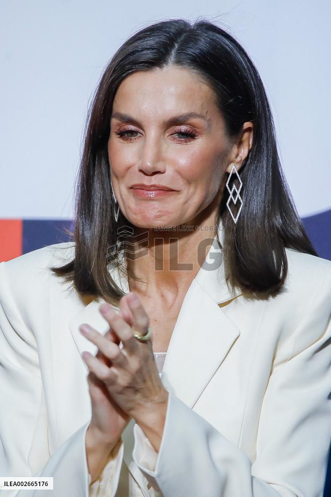 Queen Letizia At Barco De Vapor Awards - Madrid