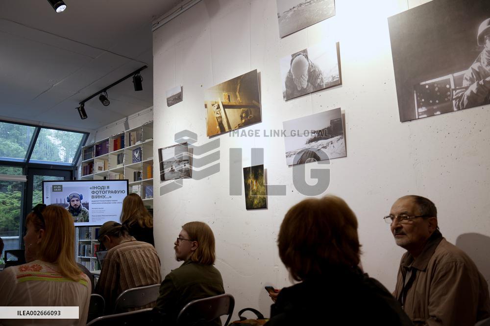 Exhibition of photographs by Maksym Kryvtsov opens in Kyiv