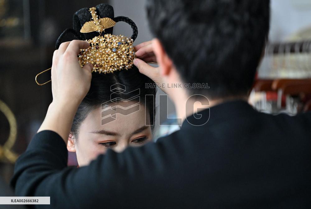 (MASTER OF CRAFTS) CHINA-TIANJIN-MA'S FILIGREE MOSAIC ART-INHERITOR (CN)