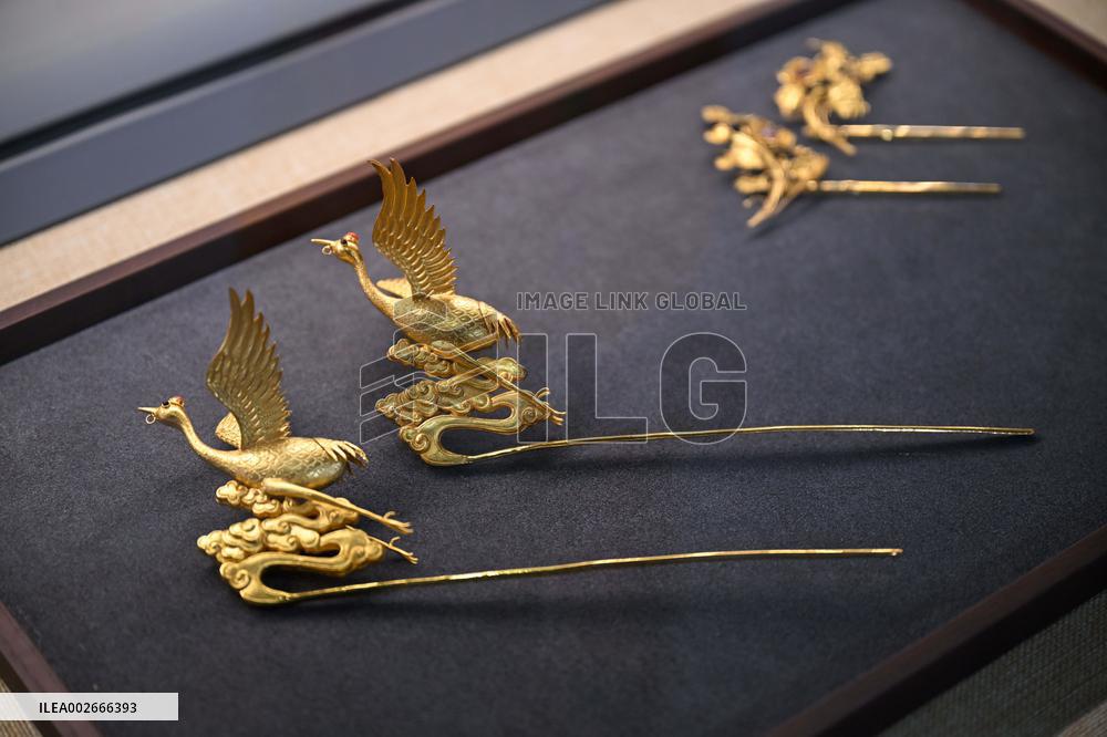 (MASTER OF CRAFTS) CHINA-TIANJIN-MA'S FILIGREE MOSAIC ART-INHERITOR (CN)