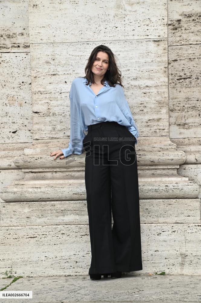 Laetitia Casta At Una Storia Nera Photocall - Paris