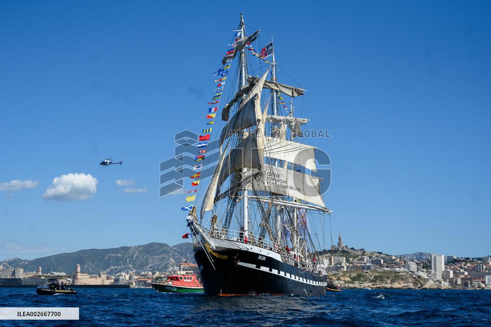 (SP)FRANCE-MARSEILLE-OLYMPIC FLAME-THE BELEM