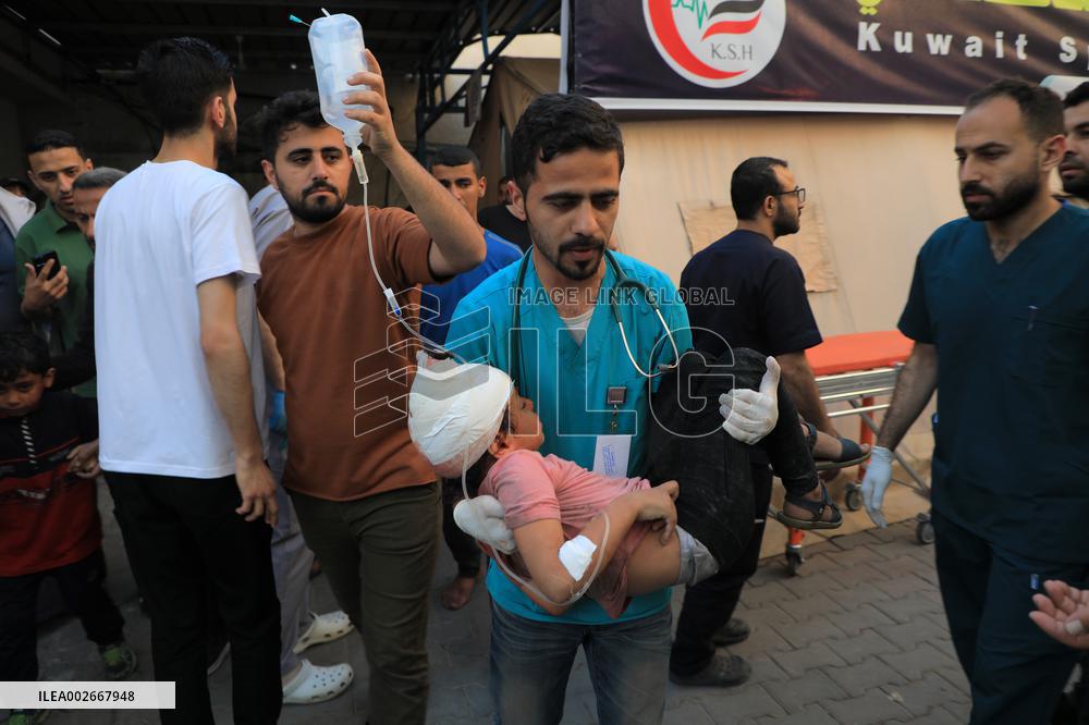 MIDEAST-GAZA-RAFAH-INJURED PEOPLE