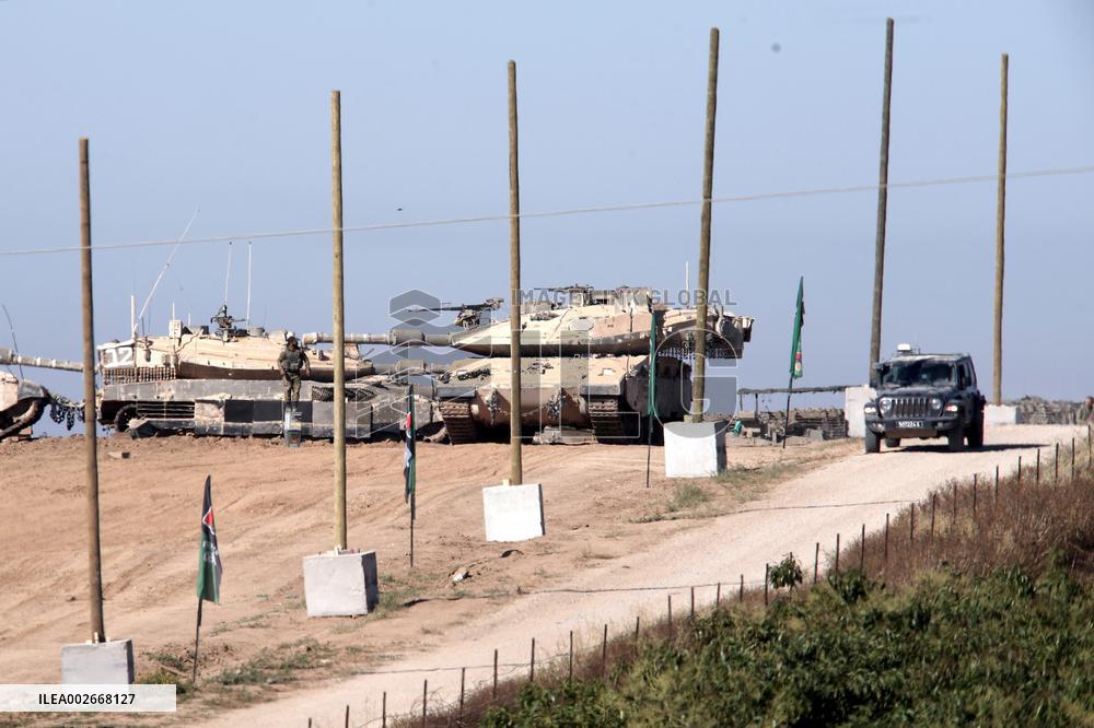 ISRAEL-KEREM SHALOM CROSSING-TROOPS-GAZA