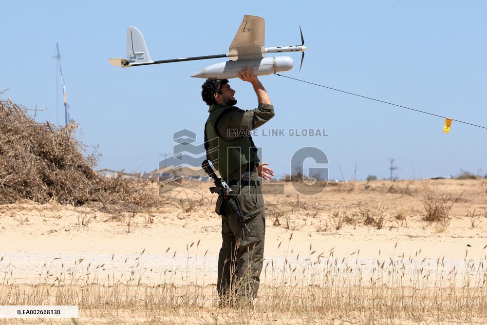 ISRAEL-KEREM SHALOM CROSSING-TROOPS-GAZA
