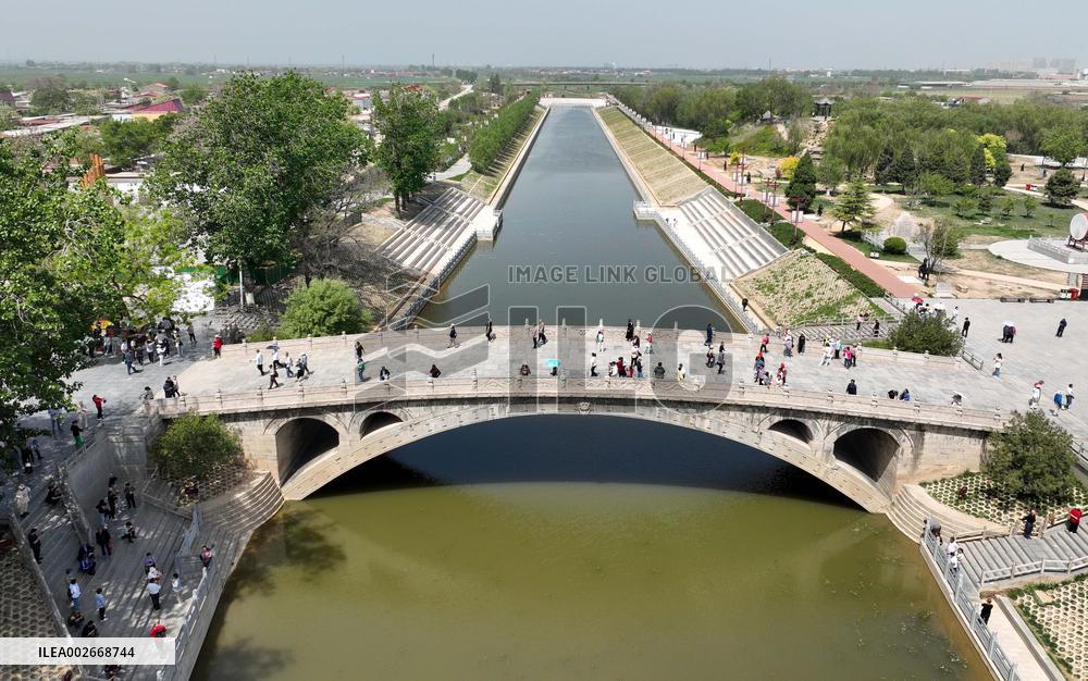 XINHUA PHOTOS OF THE DAY