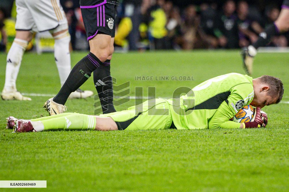 Real Madrid Qualify For Champions League Final