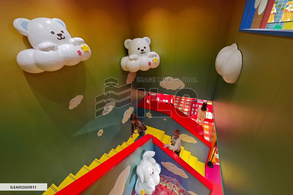 Wiggle Wiggle Store in Shanghai
