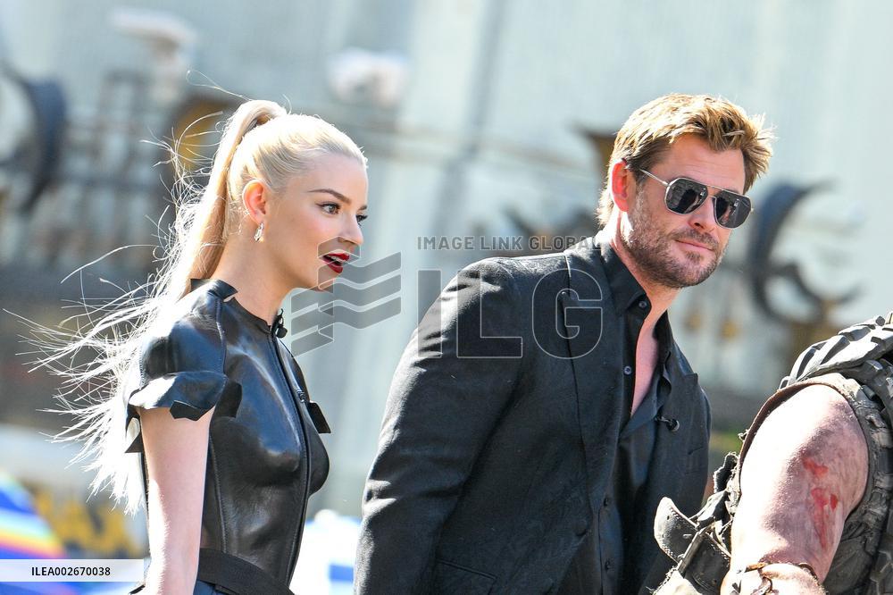 Anya Taylor-Joy and Chris Hemsworth Arrive At Jimmy Kimmel On Mad Max Carriage - LA
