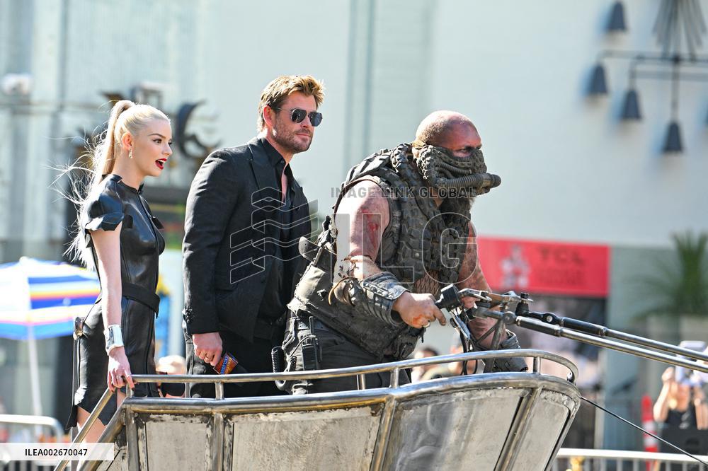 Anya Taylor-Joy and Chris Hemsworth Arrive At Jimmy Kimmel On Mad Max Carriage - LA