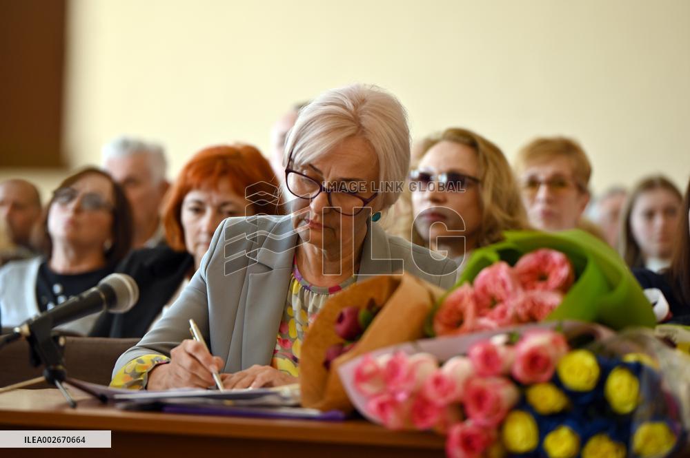 Appeal hearing in reinstatement case of Iryna Farion in Lviv