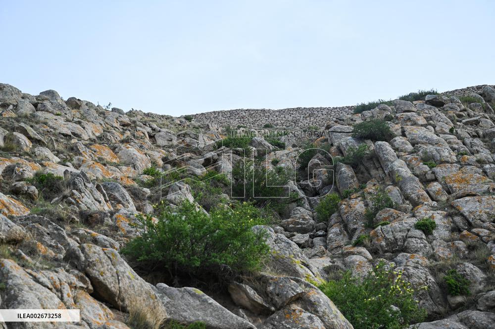 CHINA-INNER MONGOLIA-GUYANG-GREAT WALL (CN)
