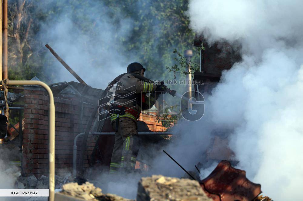 Russians hit Kharkiv with S-300 missile at night