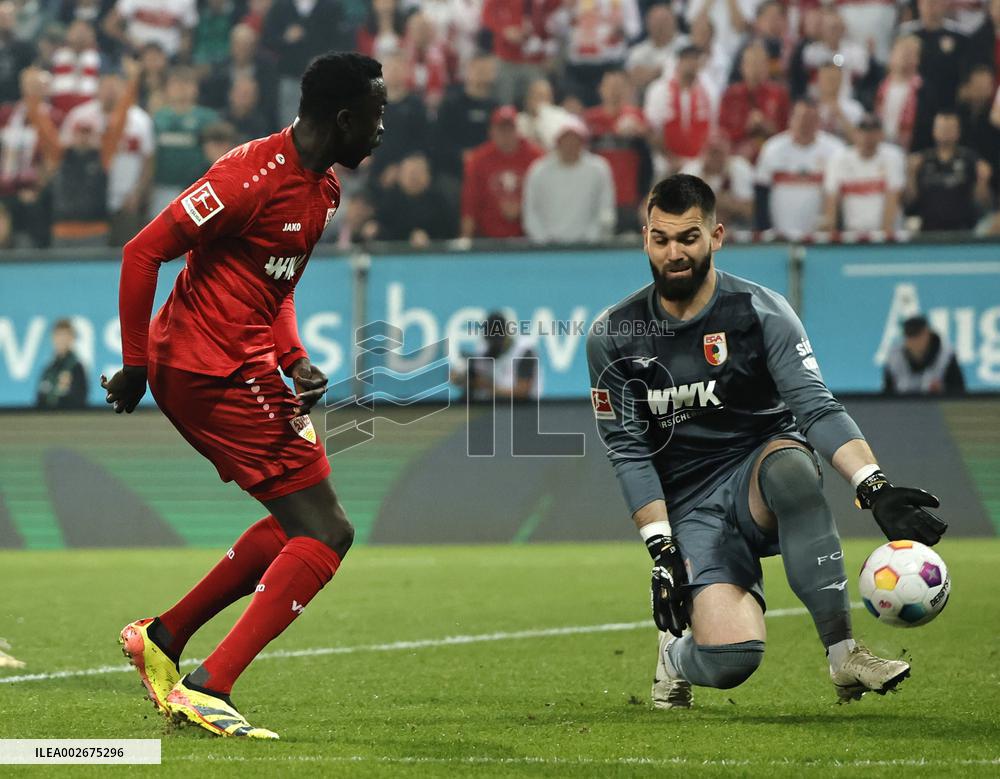 (SP)GERMANY-AUGSBURG-FOOTBALL-BUNDESLIGA-AUGSBURG VS STUTTGART