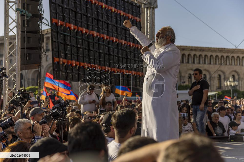 Rally Against Land Transfer To Azerbaijan - Armenia