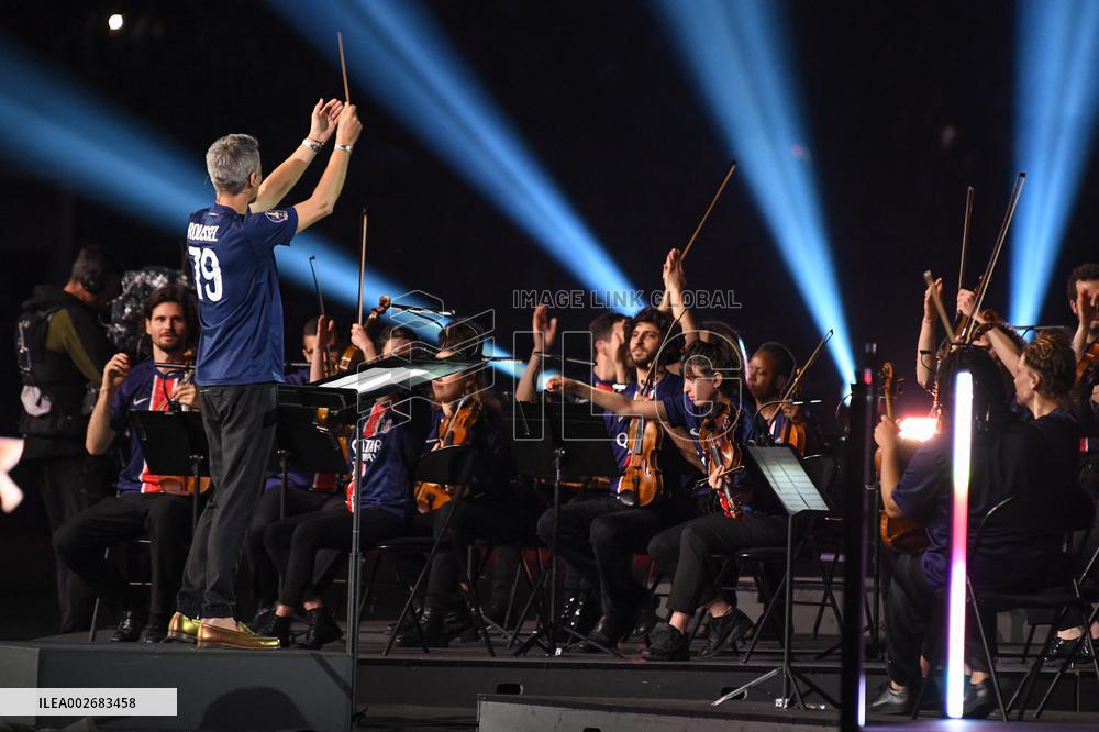 PSG Celebrates 2023-2024 Ligue 1 Championship Trophy