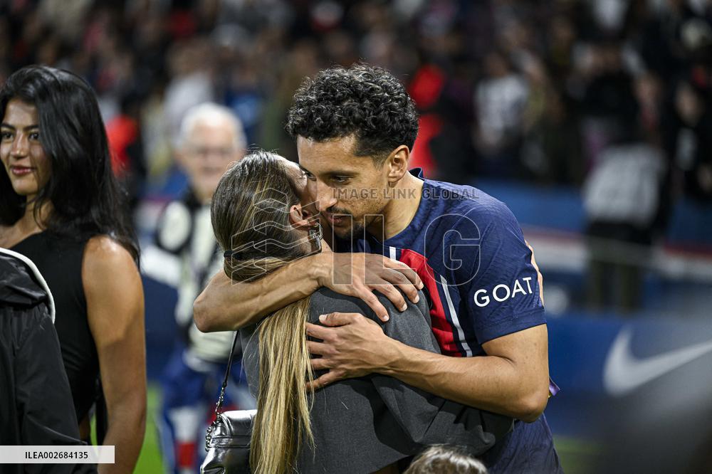 PSG Celebrates 2023-2024 Ligue 1 Championship Trophy