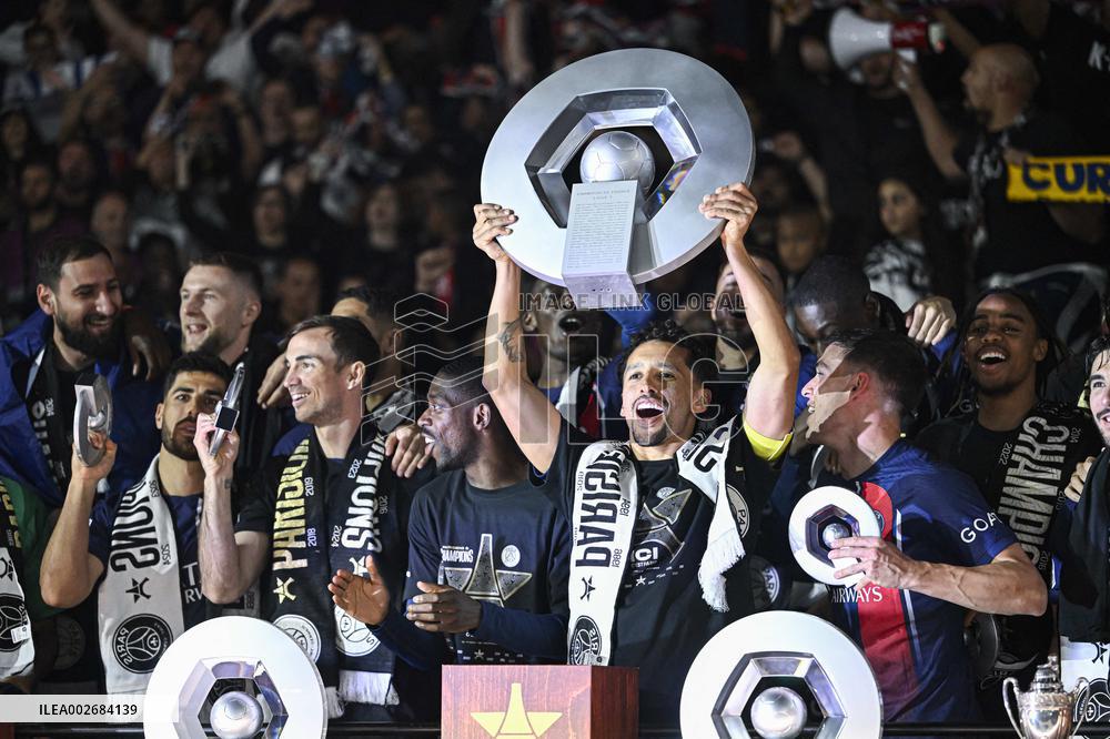 PSG Celebrates 2023-2024 Ligue 1 Championship Trophy