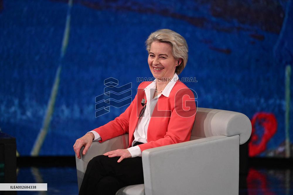 Ursula Von Der Leyen During A TV Show - Milan