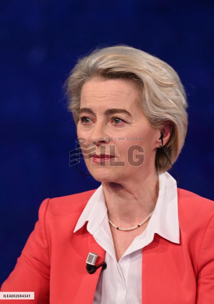 Ursula Von Der Leyen During A TV Show - Milan