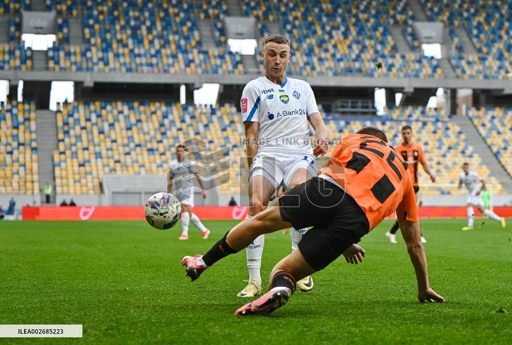 Shakhtar Donetsk beat Dynamo Kyiv 1-0 to become Ukraines Premier League champions