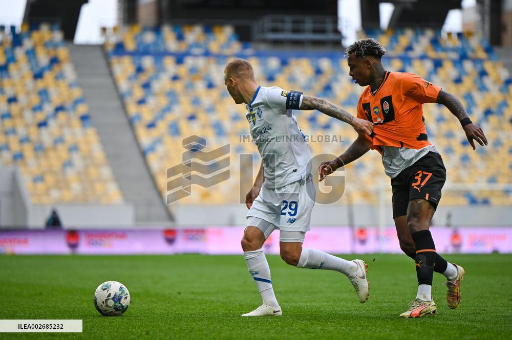 Shakhtar Donetsk beat Dynamo Kyiv 1-0 to become Ukraines Premier League champions