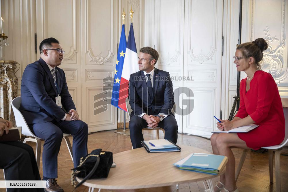 President Macron Meets SVOLT CEO Hongxin Yang - Versailles