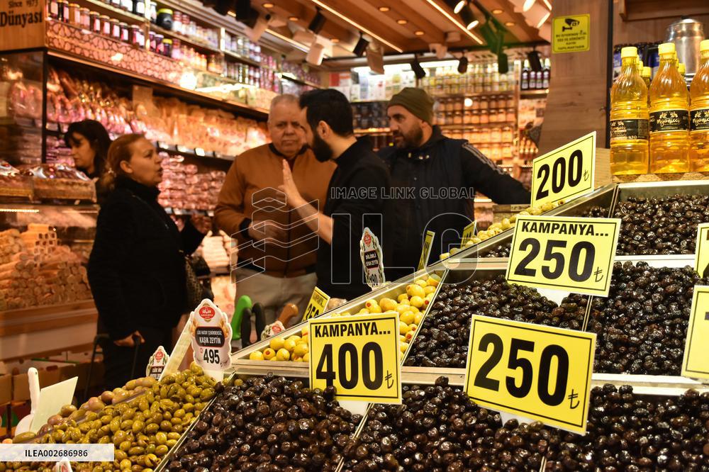 TÜRKIYE-ISTANBUL-INFLATION