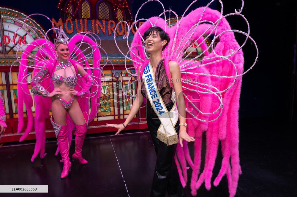 Exclusive - Miss France Visits The Moulin Rouge - Paris