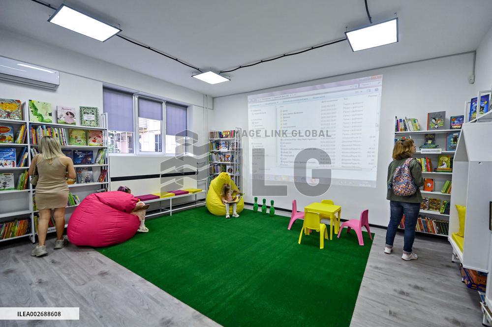 Opening of family library in Zaporizhzhia