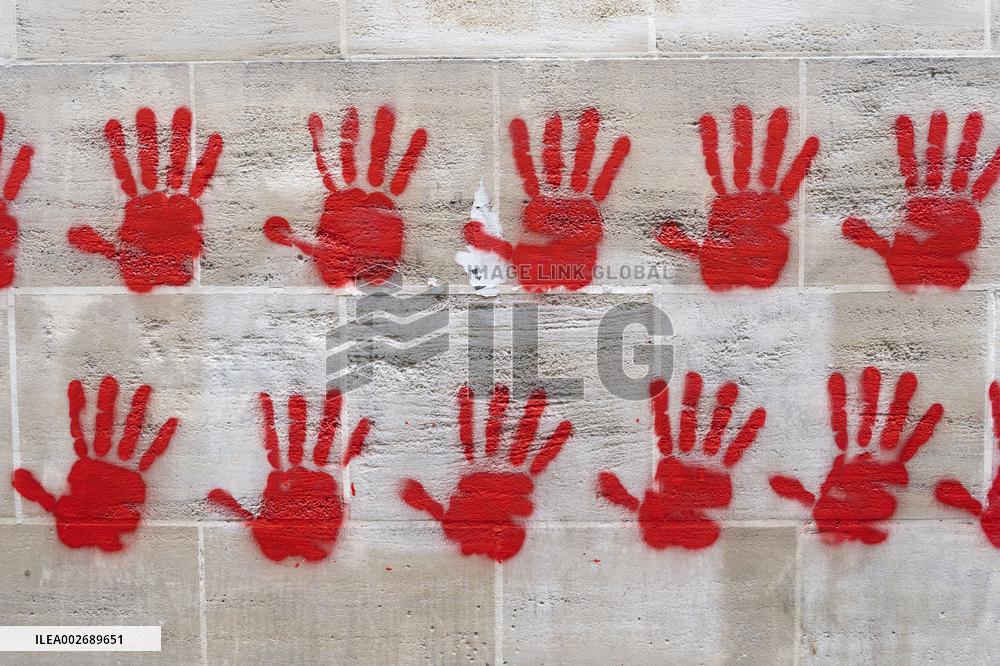 Red Hands Vandalize Shoah Memorial - Paris