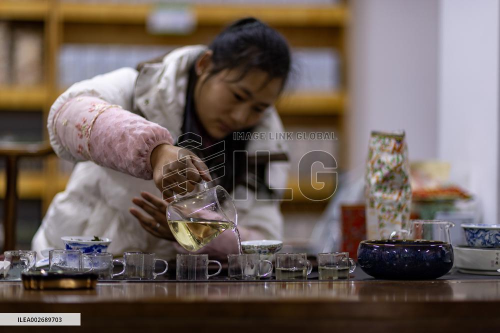 CHINA-XIZANG-MEDOG-TEA INDUSTRY (CN)