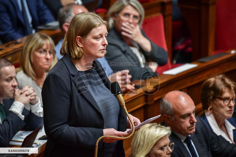 Questions to the government at the National Assembly in Paris FA