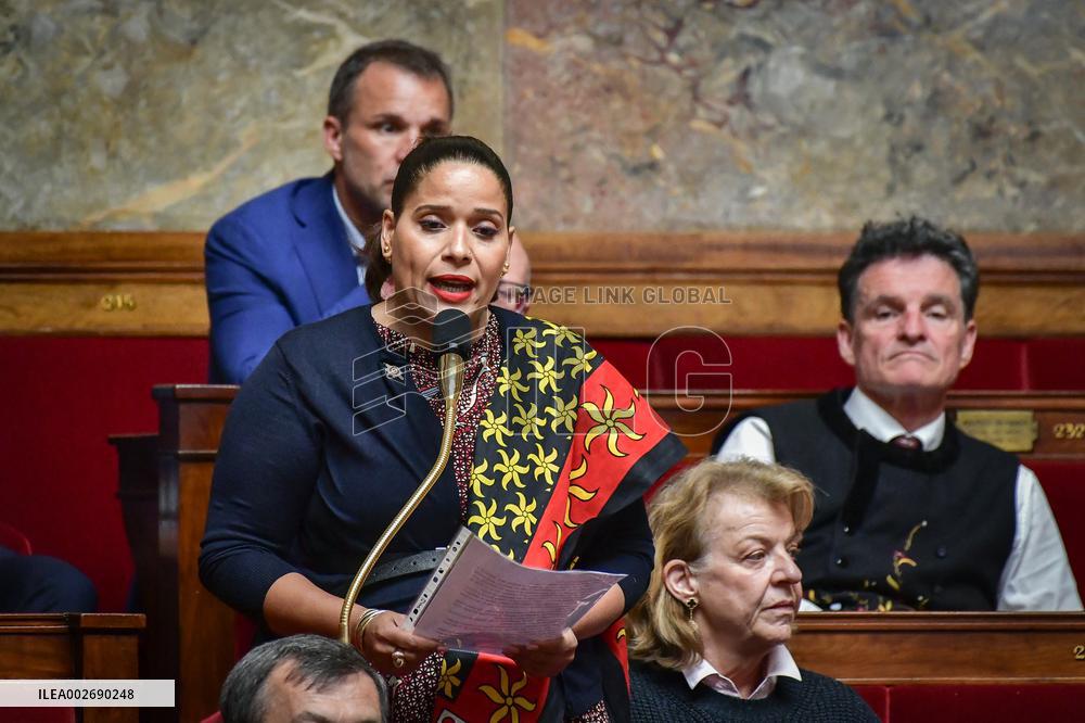 Questions to the government at the National Assembly in Paris FA