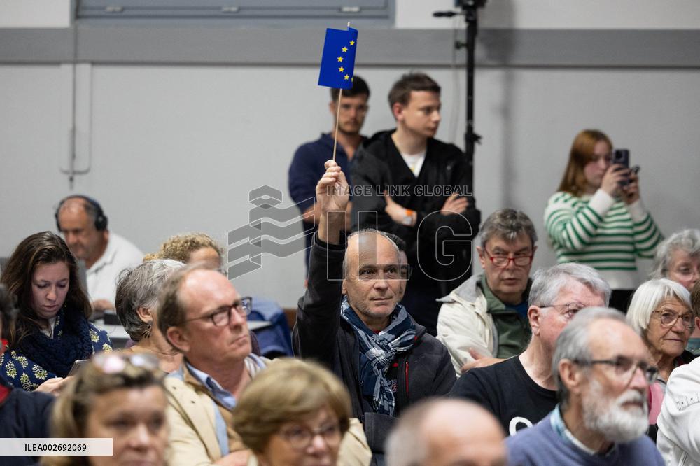 Raphael Glucksmann Meeting - Camon