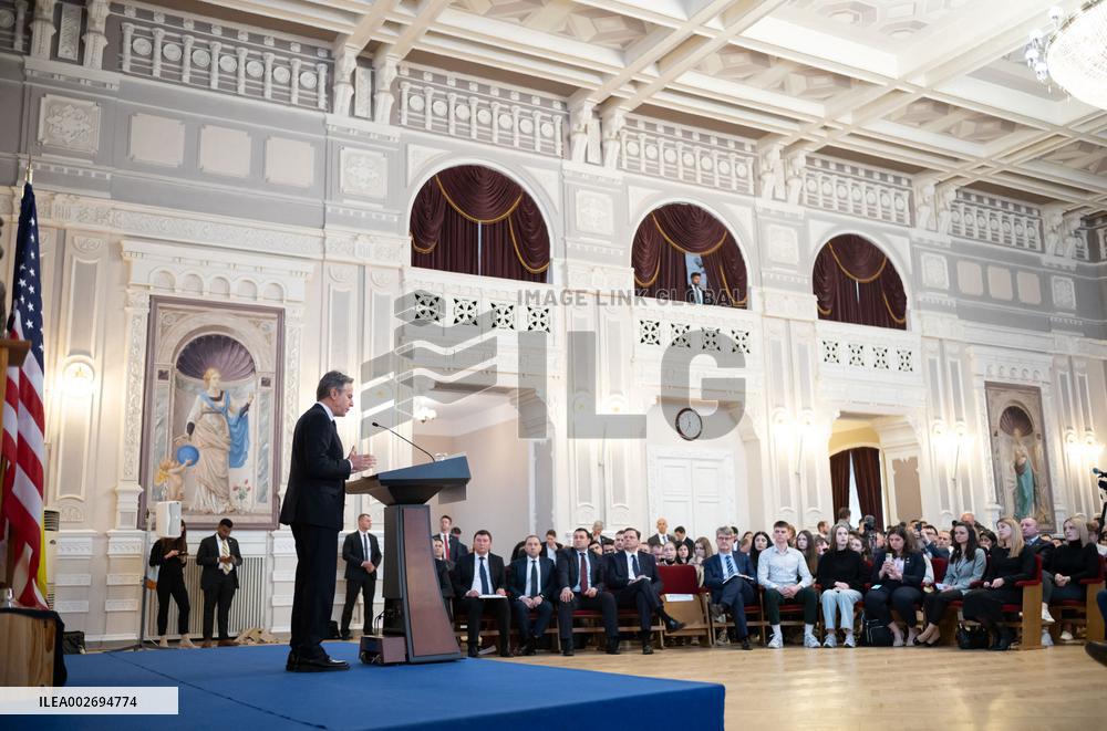 Blinken Delivers Message Of US Support To Kyiv