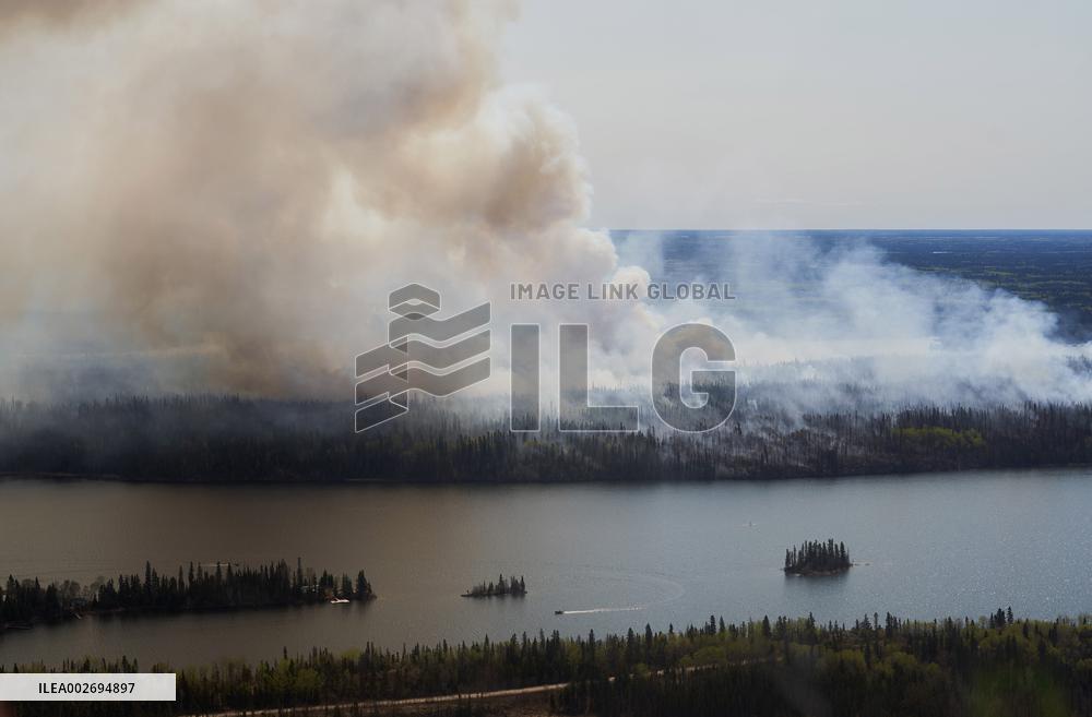 Flin Flon Fire Grows In Manitoba - Canada